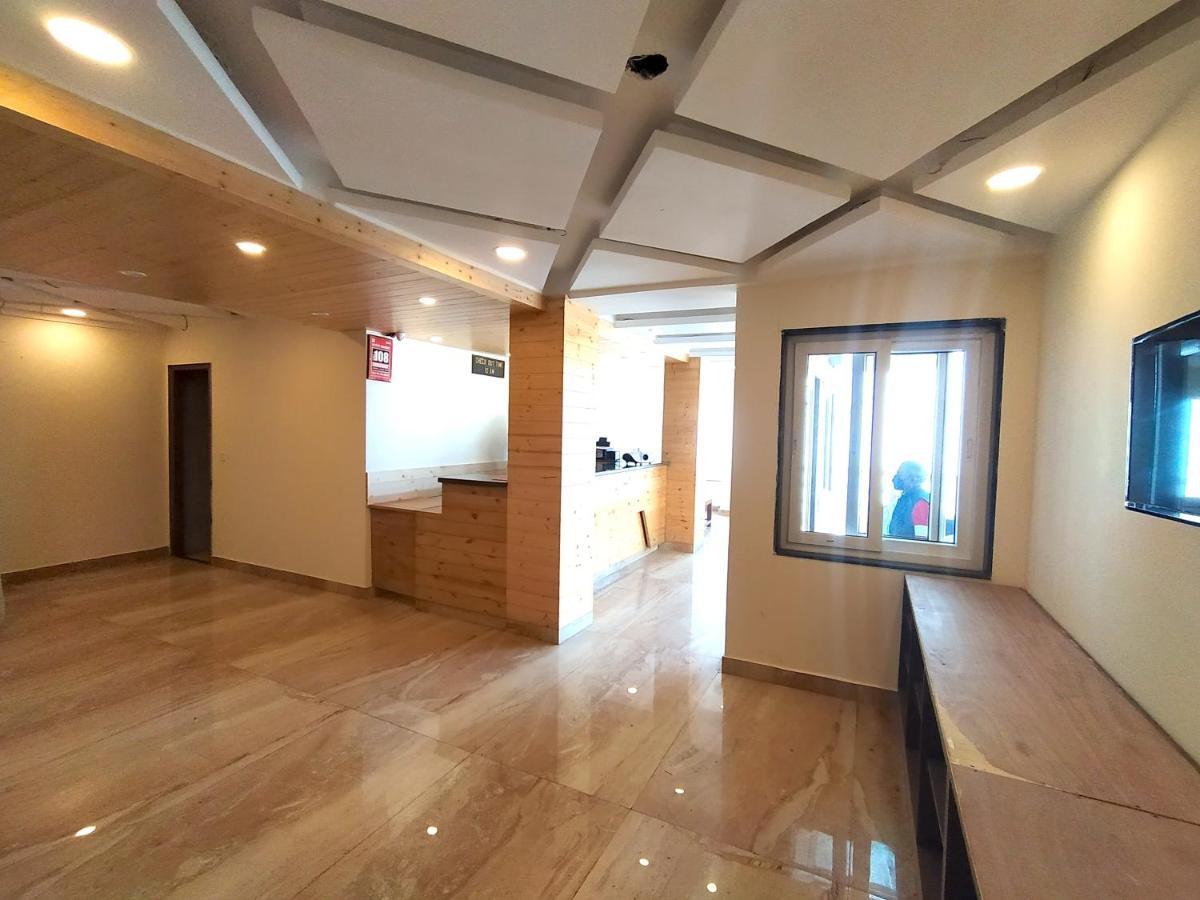 Hotel Samrat, Mussoorie Zewnętrze zdjęcie