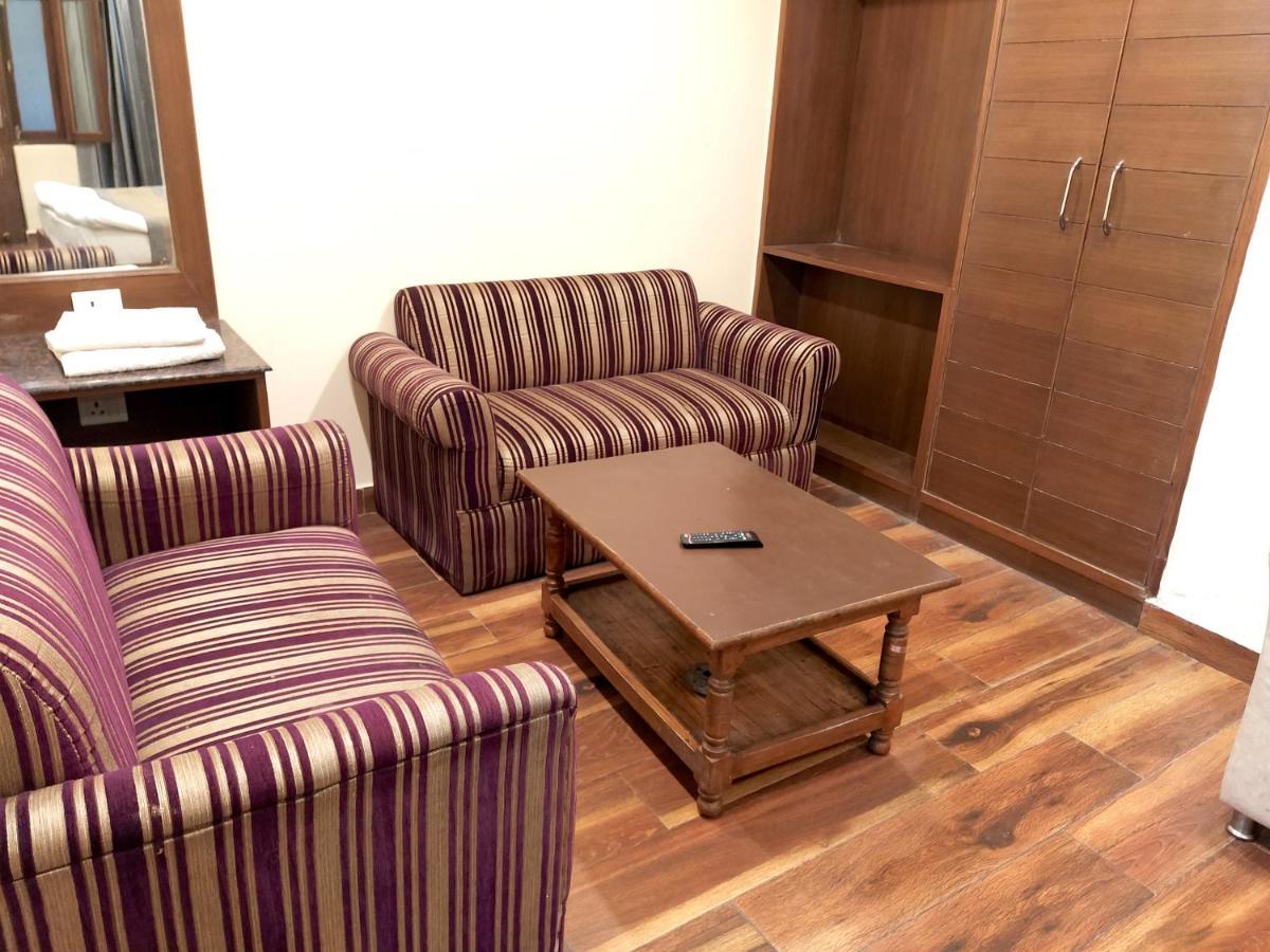 Hotel Samrat, Mussoorie Zewnętrze zdjęcie